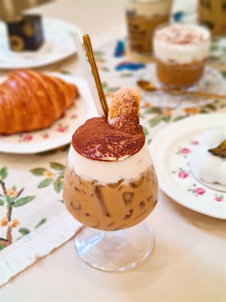 Bac xiu at La Dulce Bakery in Da Nang